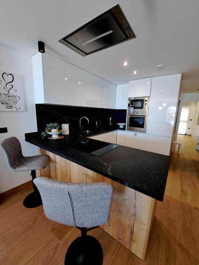 Luxury Apartment La Mata Right By The Sea מראה חיצוני תמונה